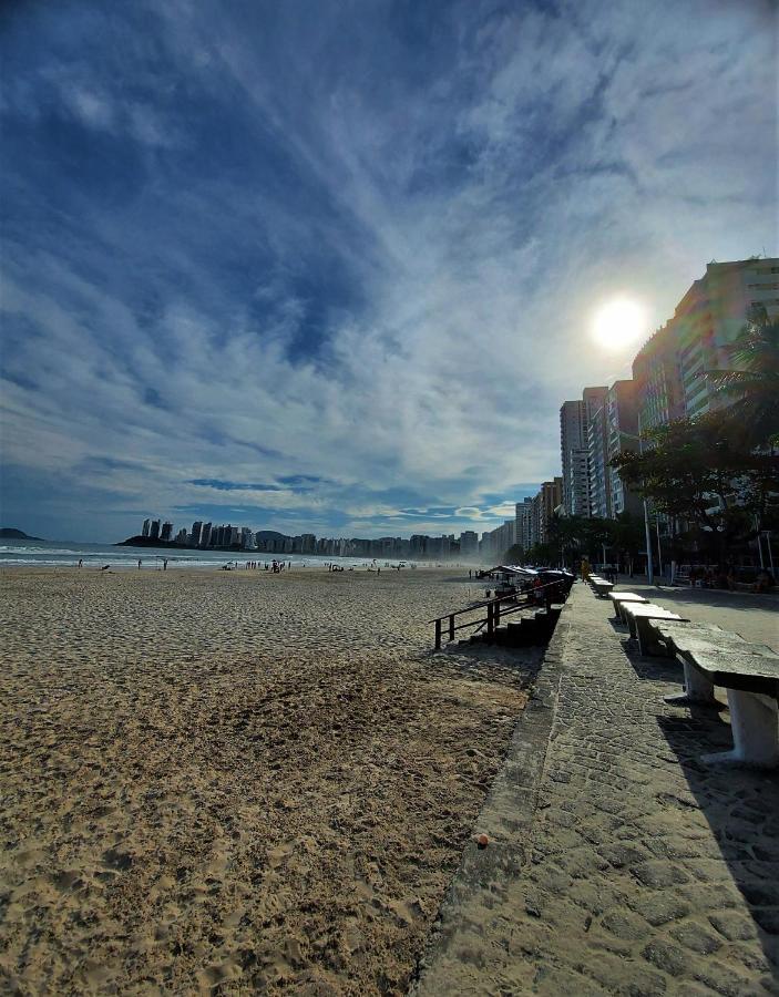 Apto Frente A Praia Das Pitangueiras - Centro Гуаружа Экстерьер фото