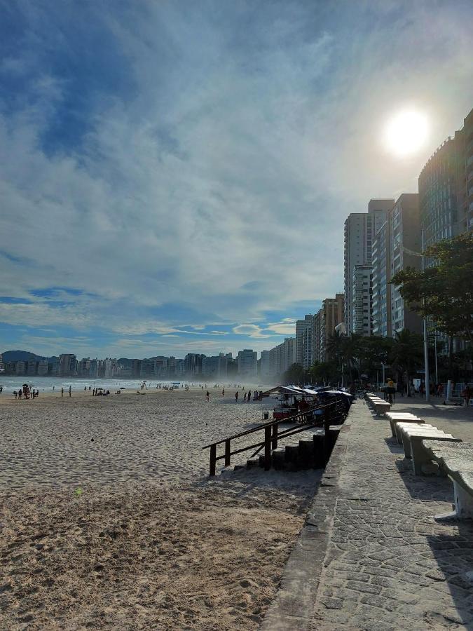 Apto Frente A Praia Das Pitangueiras - Centro Гуаружа Экстерьер фото